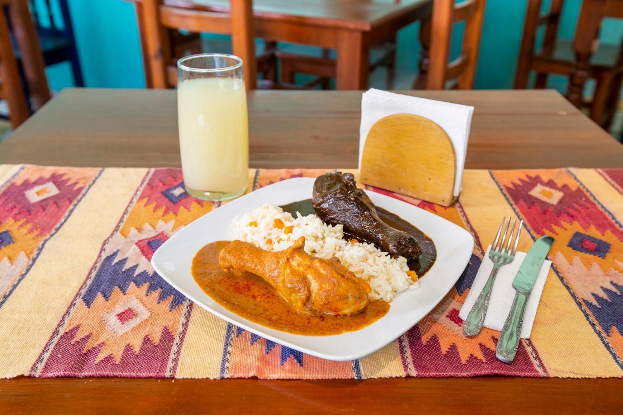 Oyo Hotel Y Restaurante Mitla, Oaxaca San Pablo Villa de Mitla 외부 사진